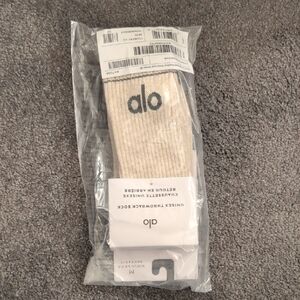 ALO Yoga Cream Unisex Socks